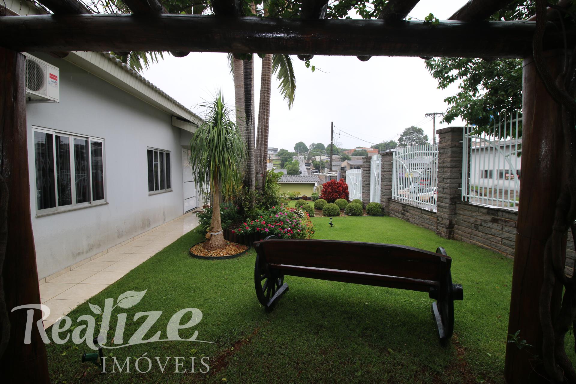 CASA com LOTE 1.620m²