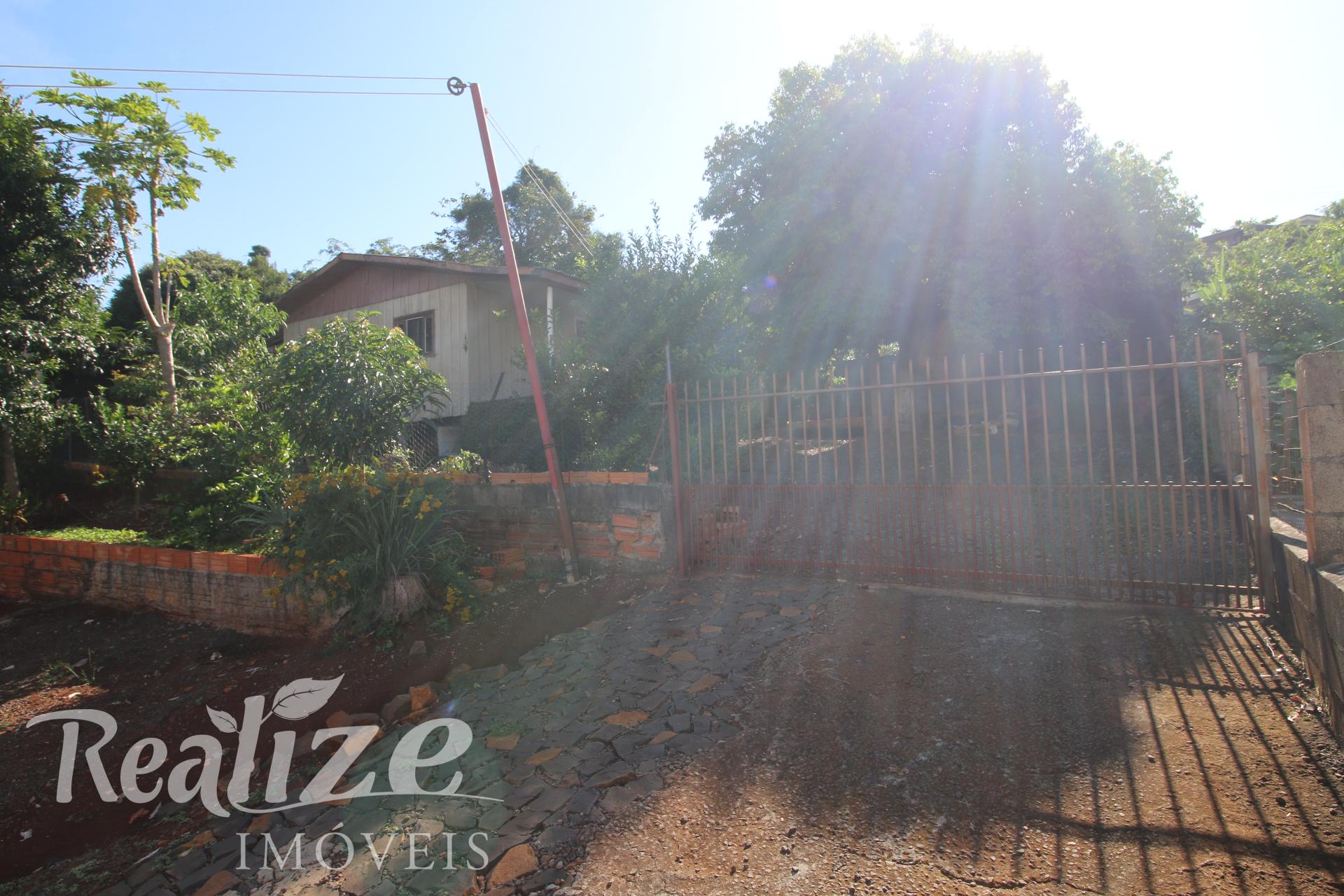 CASA MISTA COM 02 VAGAS DE GARAGEM