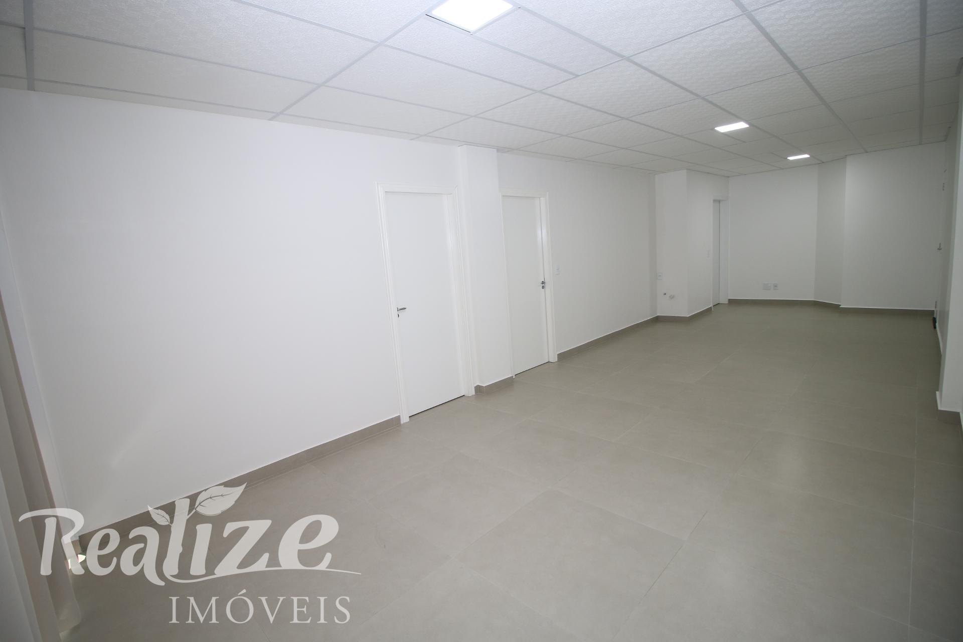APARTAMENTO TÉRREO - COM PADRÃO DIFERENCIADO E CONFORTÁVEL 