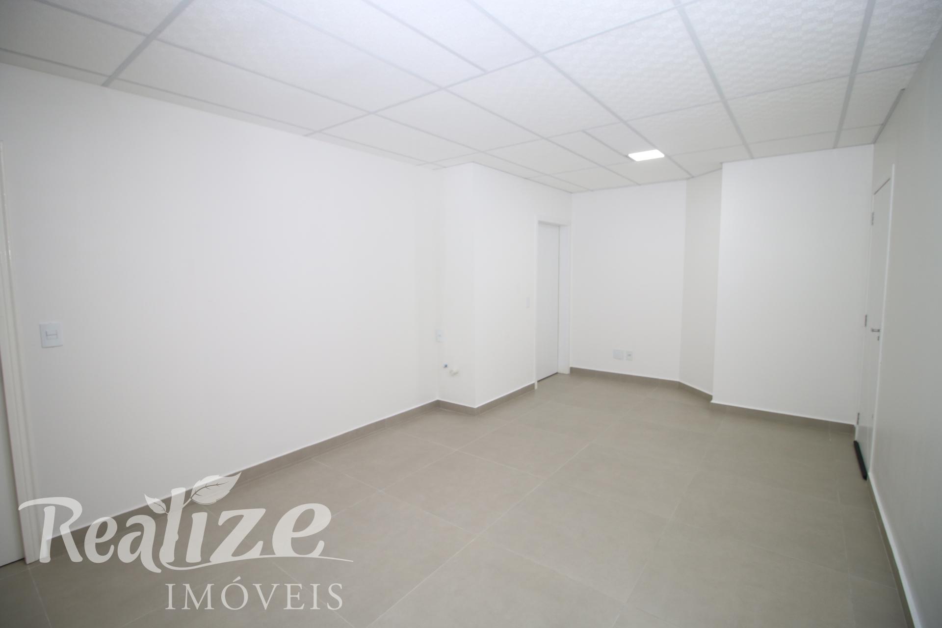 APARTAMENTO TÉRREO - COM PADRÃO DIFERENCIADO E CONFORTÁVEL 