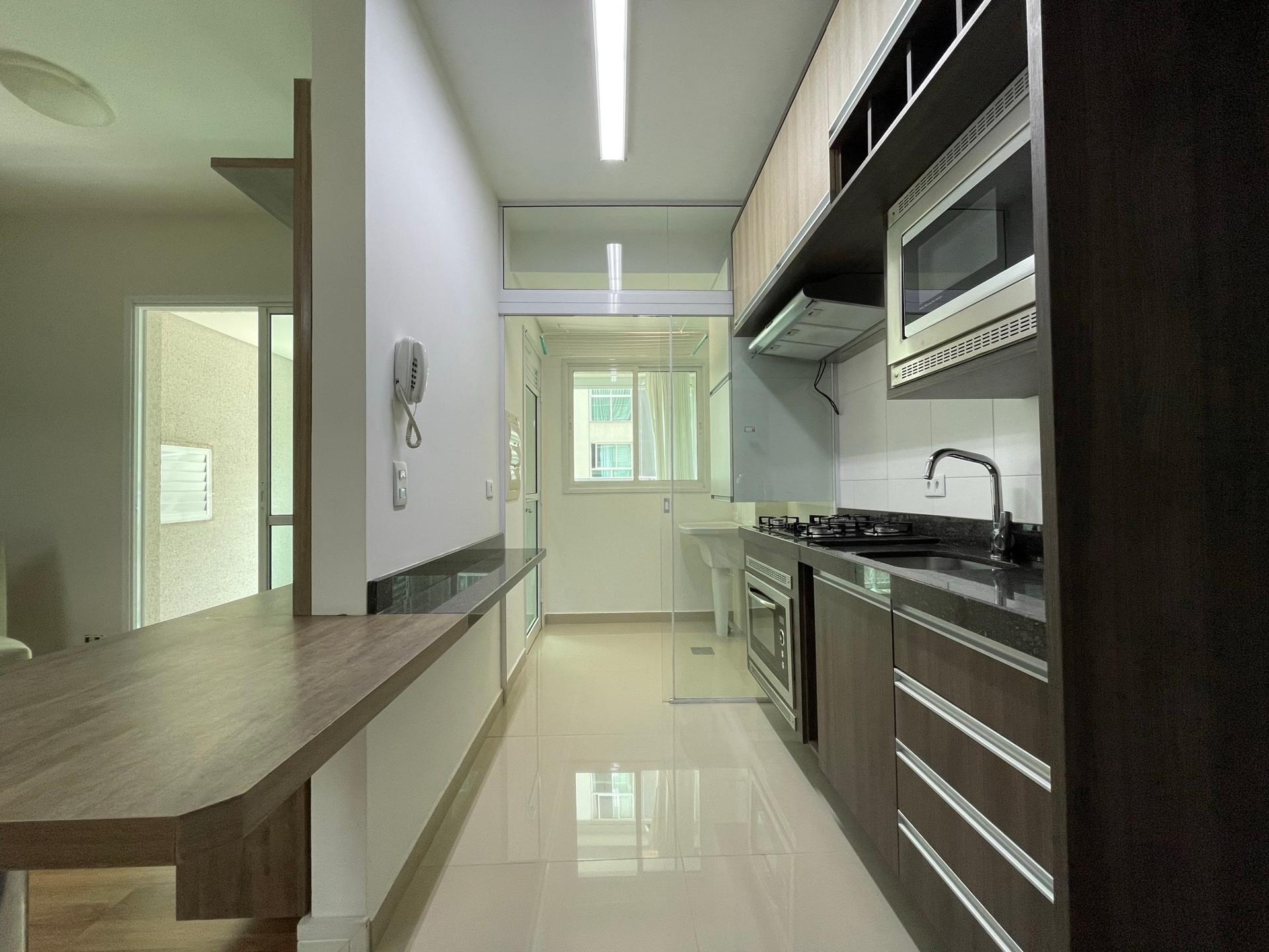 Belo Apartamento à venda, 02 quartos, condomínio clube, Portão...
