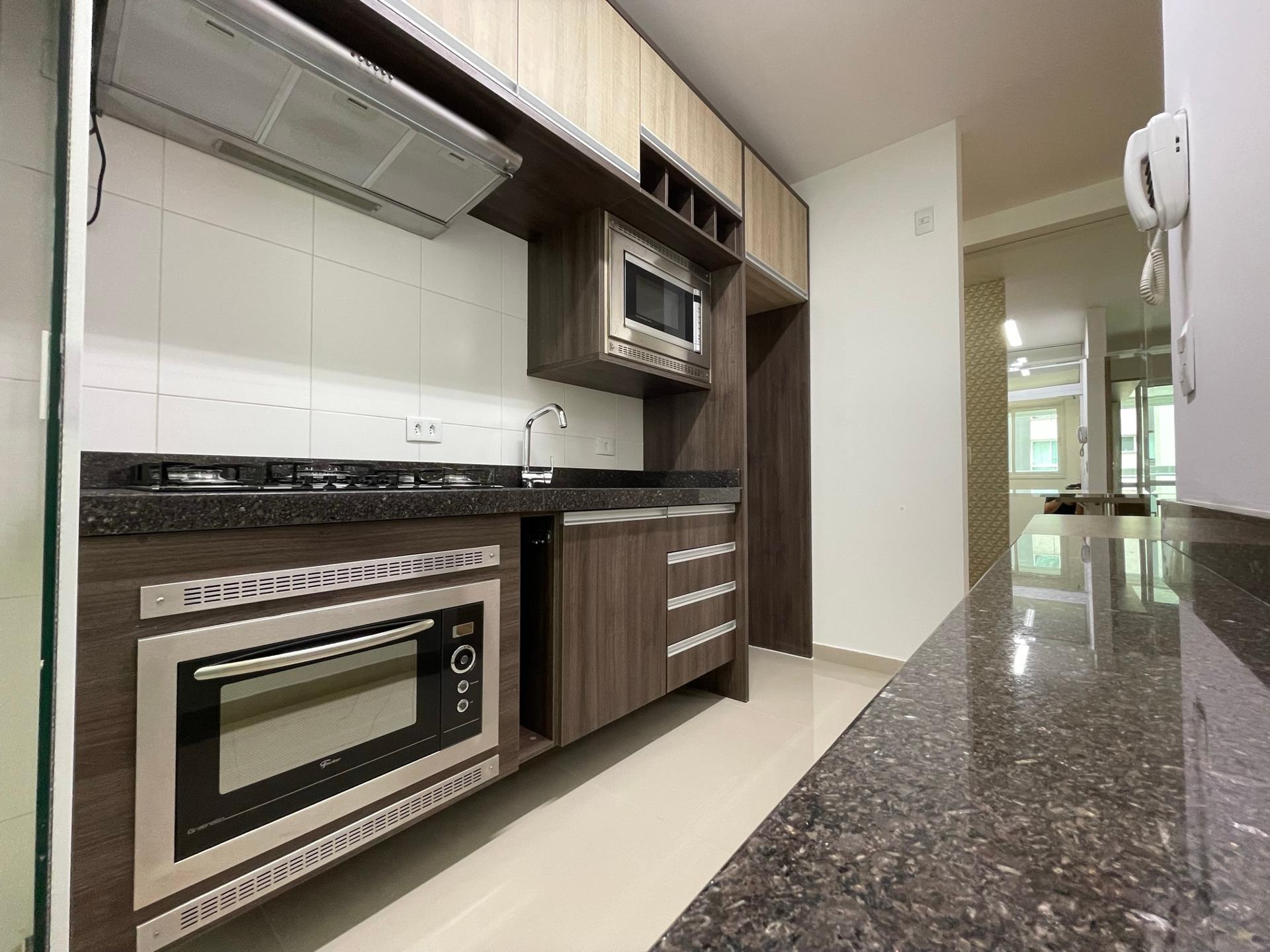 Belo Apartamento à venda, 02 quartos, condomínio clube, Portão...