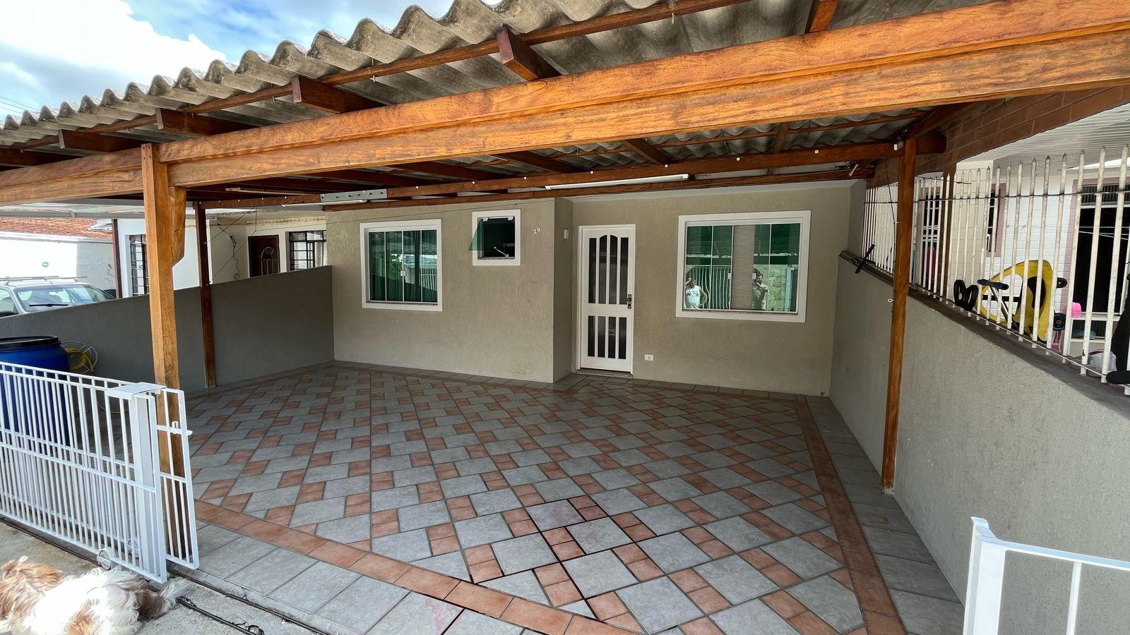 Casa com 03 quartos a venda - Fazendinha