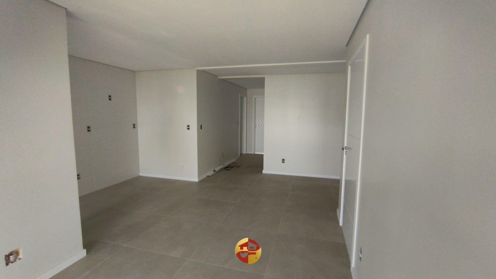 Apartamento com sacada nos quartos por menos de 350 mil reais ...