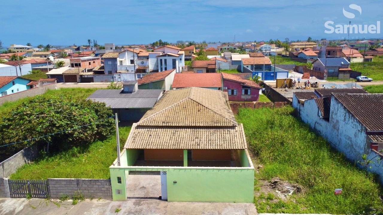 Casa em rua asfaltada, com 1 suíte, 2 quartos e edícula perto ...