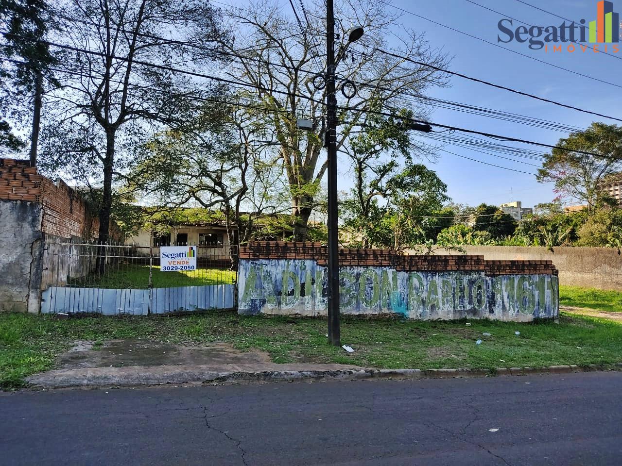 TERRENOS NO JARDIM CRISTINA