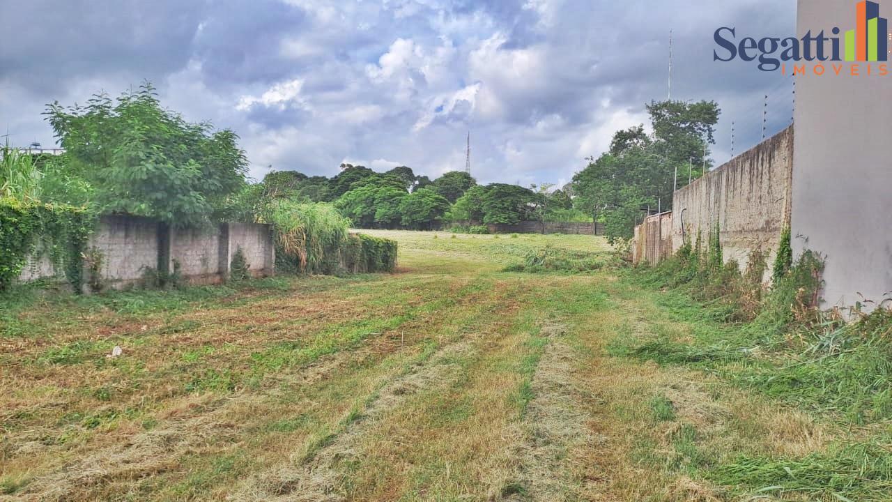 TERRENO NO JARDIM ITAMARATY