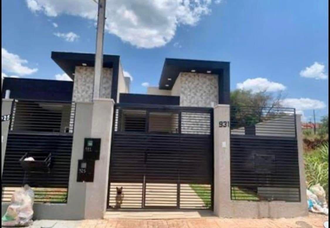 Casa à venda c  Suíte e Piscina, JARDIM BRESSAN, TOLEDO - PR