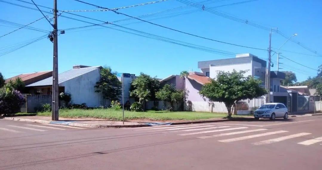 TERRENO DE ESQUINA À VENDA NO JARDIM PANORAMA, PRÓX AO ALLMAYER  