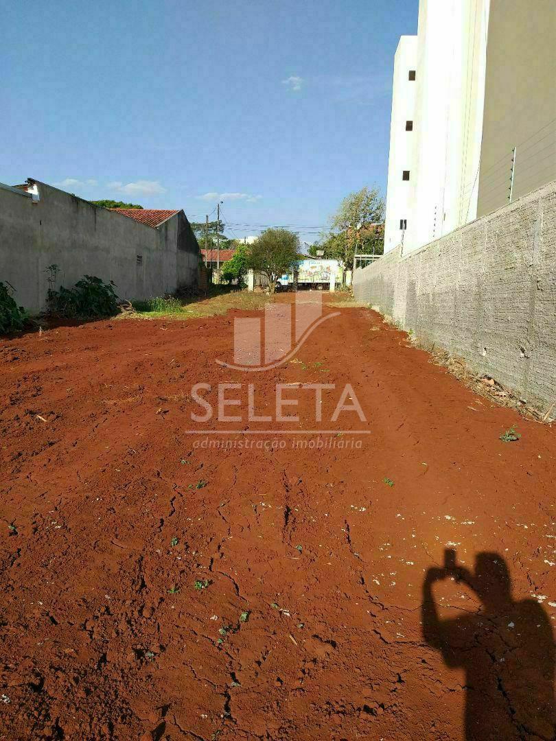 Terreno bairro coqueiral 2 quadras da avenida Brasil  1 quadra...