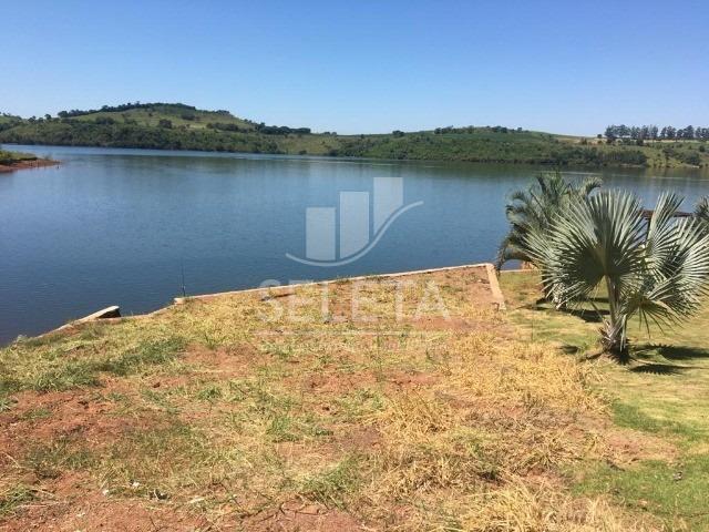 Terreno BEIRA LAGO de 2.209 M2 no Condomínio SOL & LUA, já con...