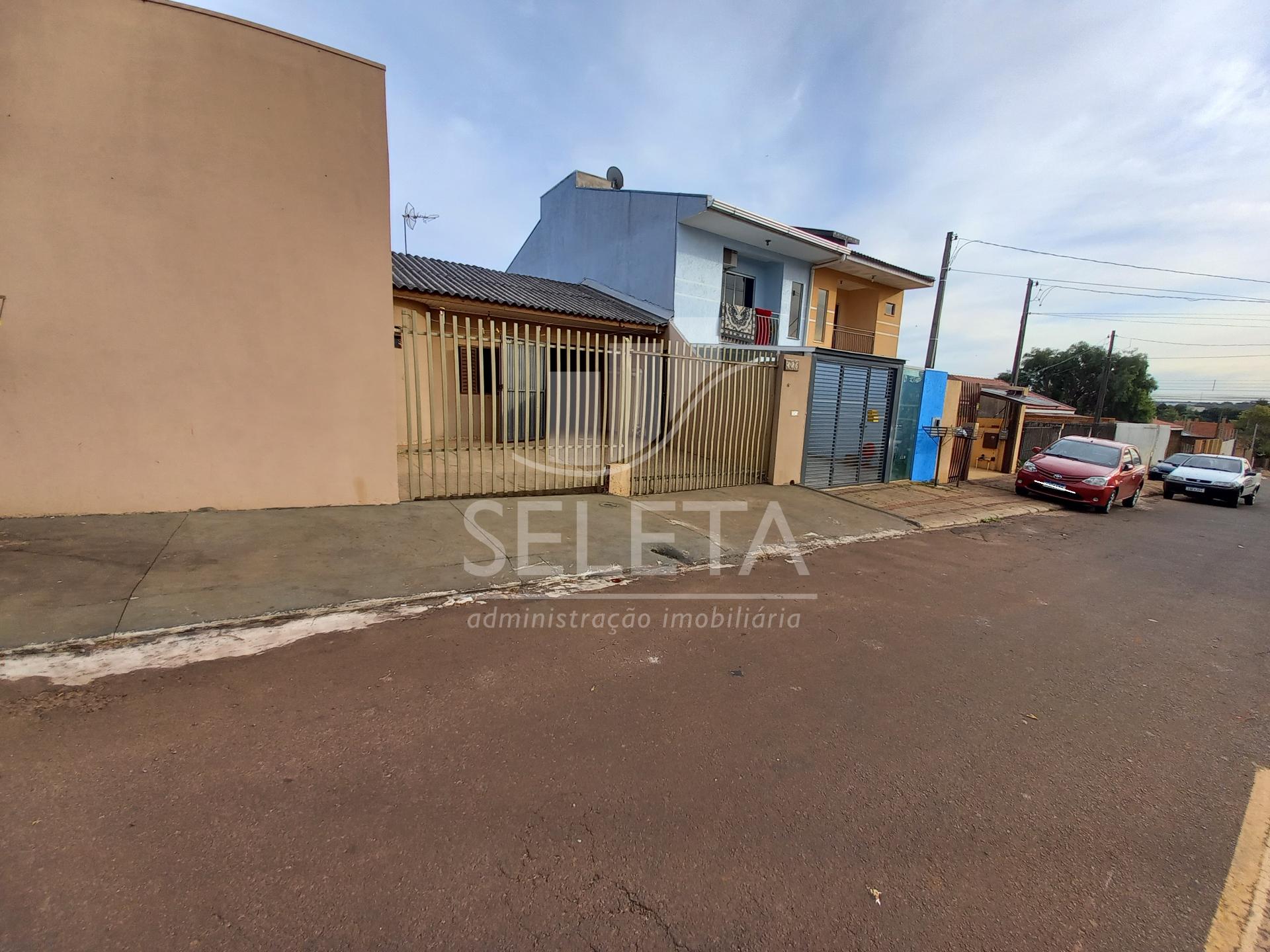 Casa no Bairro Santa Felicidade em Cascavel-PR