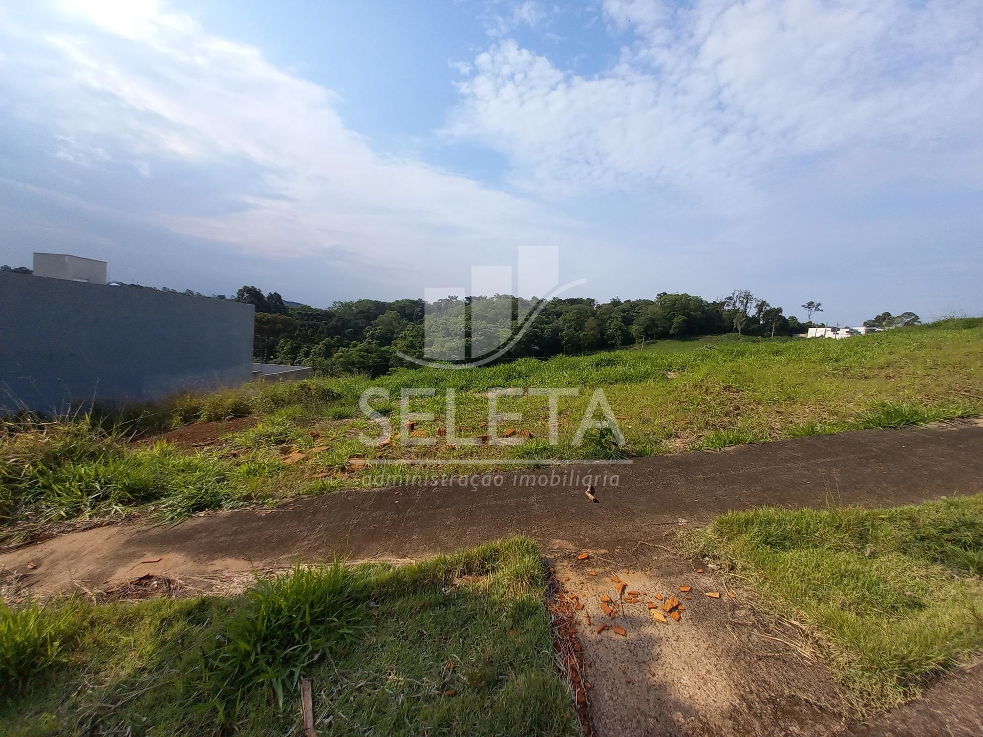 Terreno no Bairro Veredas em Cascavel Pr.