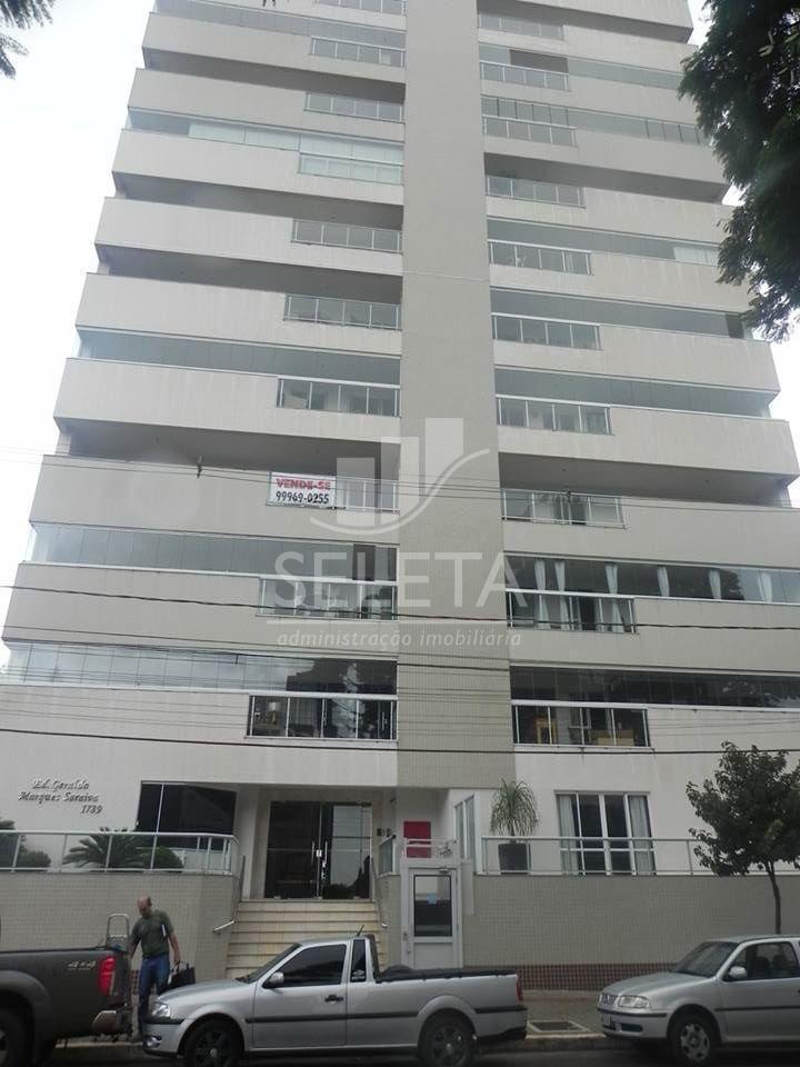 Apartamento finissimo, no edificio Geraldo Marques Saraiva, pe...