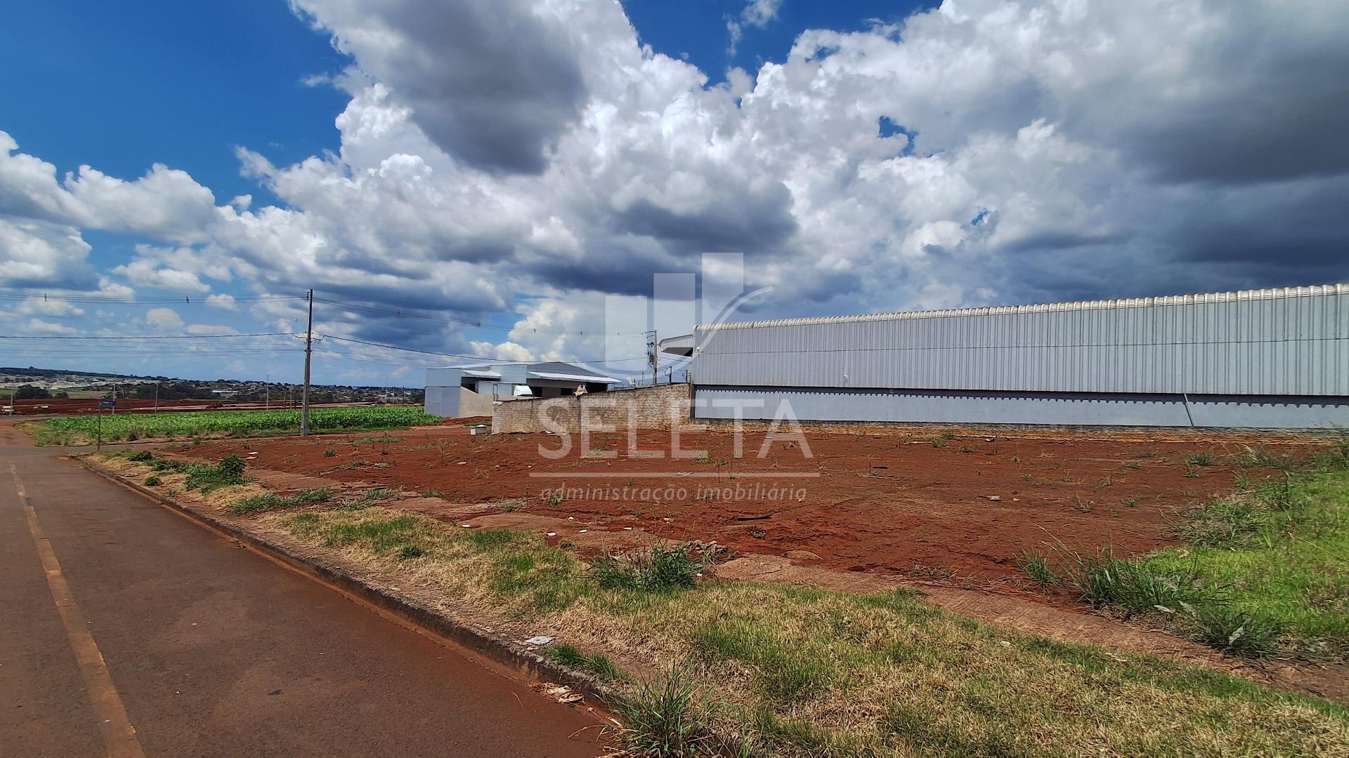 Terreno de Esquina para Barracão em Cascavel-Pr.