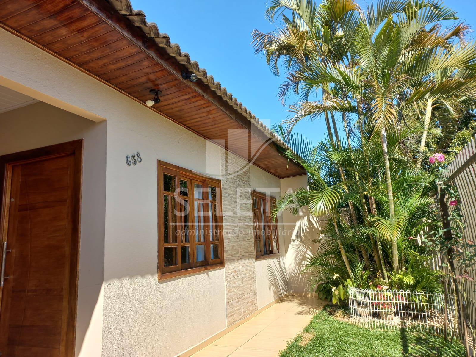 Casa à venda no bairro Neva em Cascavel.