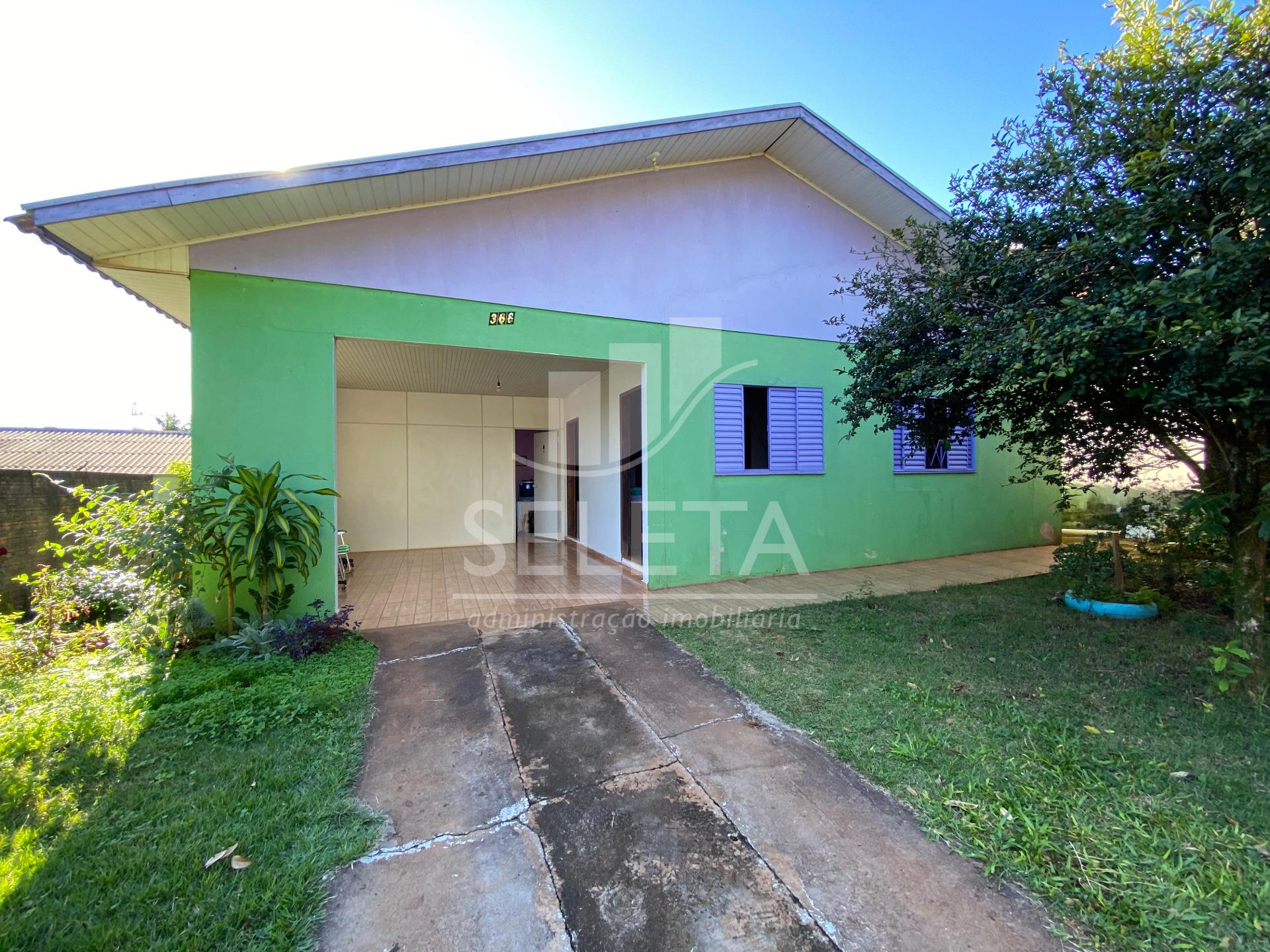 Casa a venda com otima localização no bairro Canadá em Cascave...