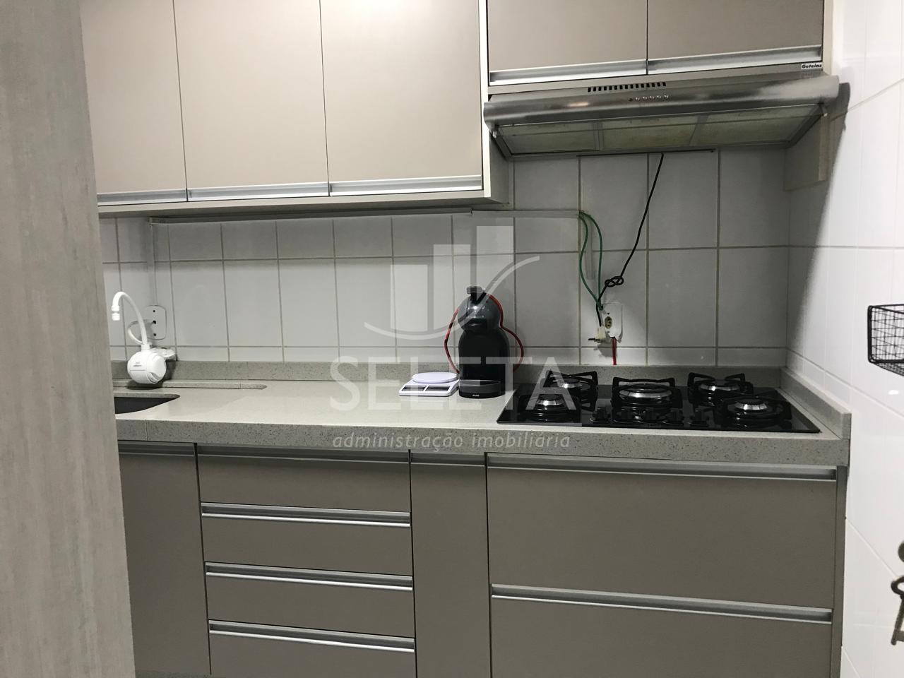 Apartamento mobiliado para venda no Edificio Dresden, Centro, ...
