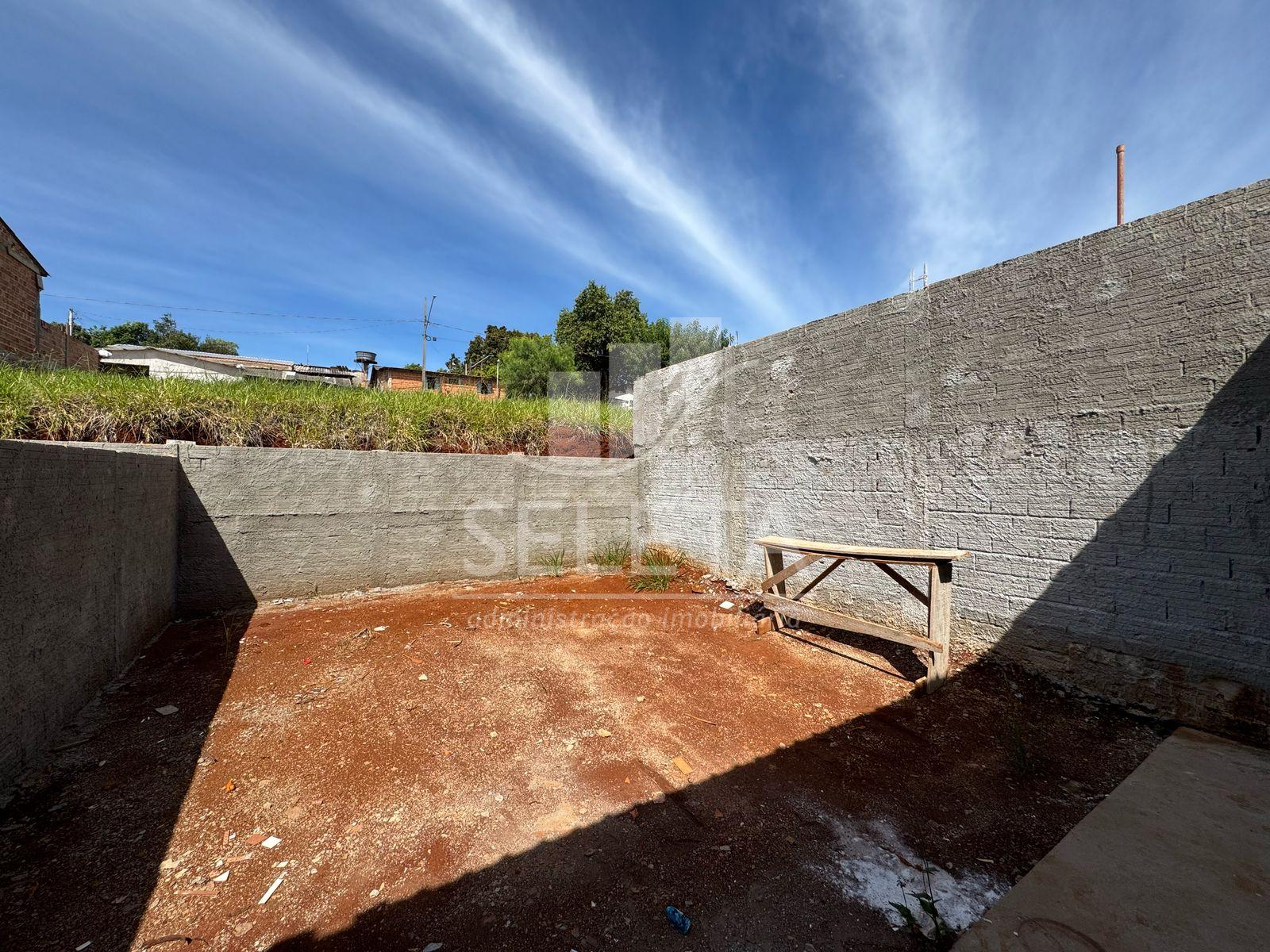 CASA NOVA DISPONIVEL PARA LOCAÇÃO EM CORBÉLIA.