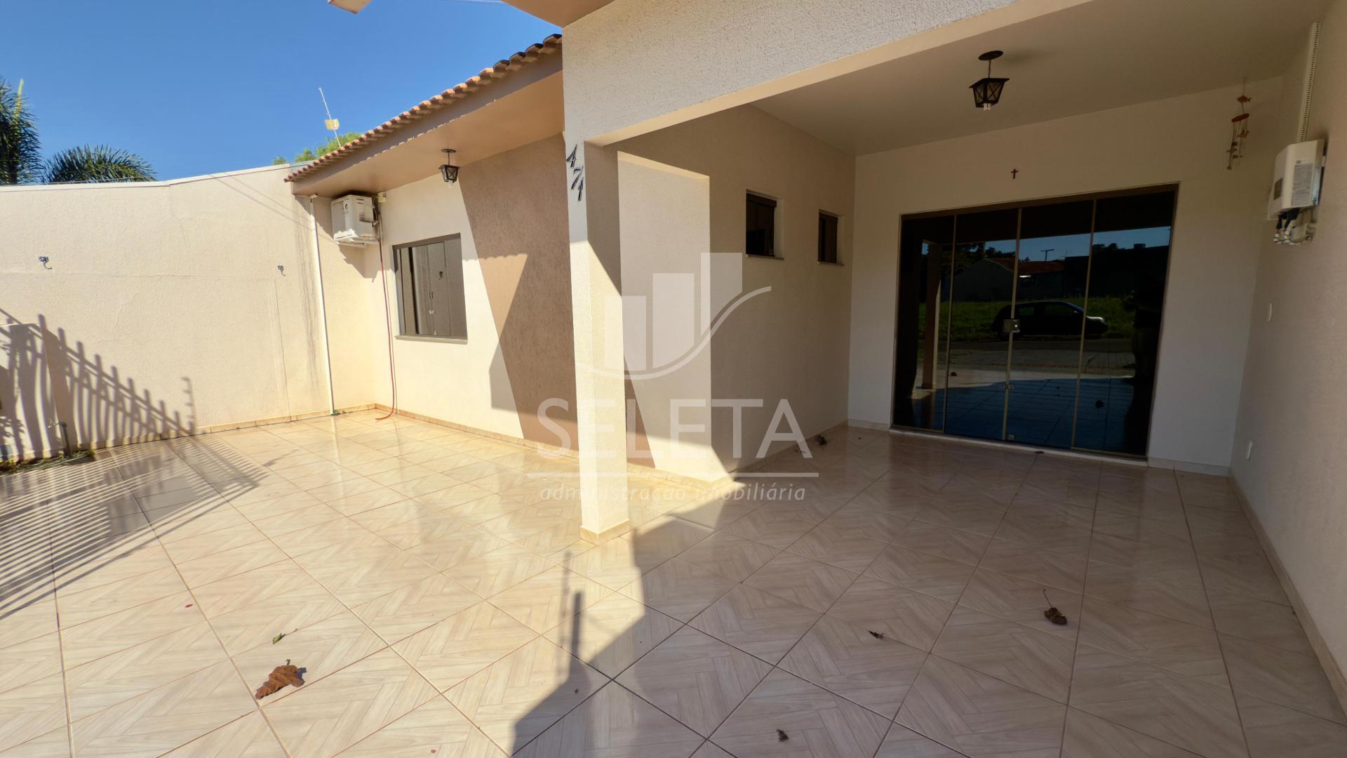 Casa à venda no bairro Pioneiros Catarinenses.