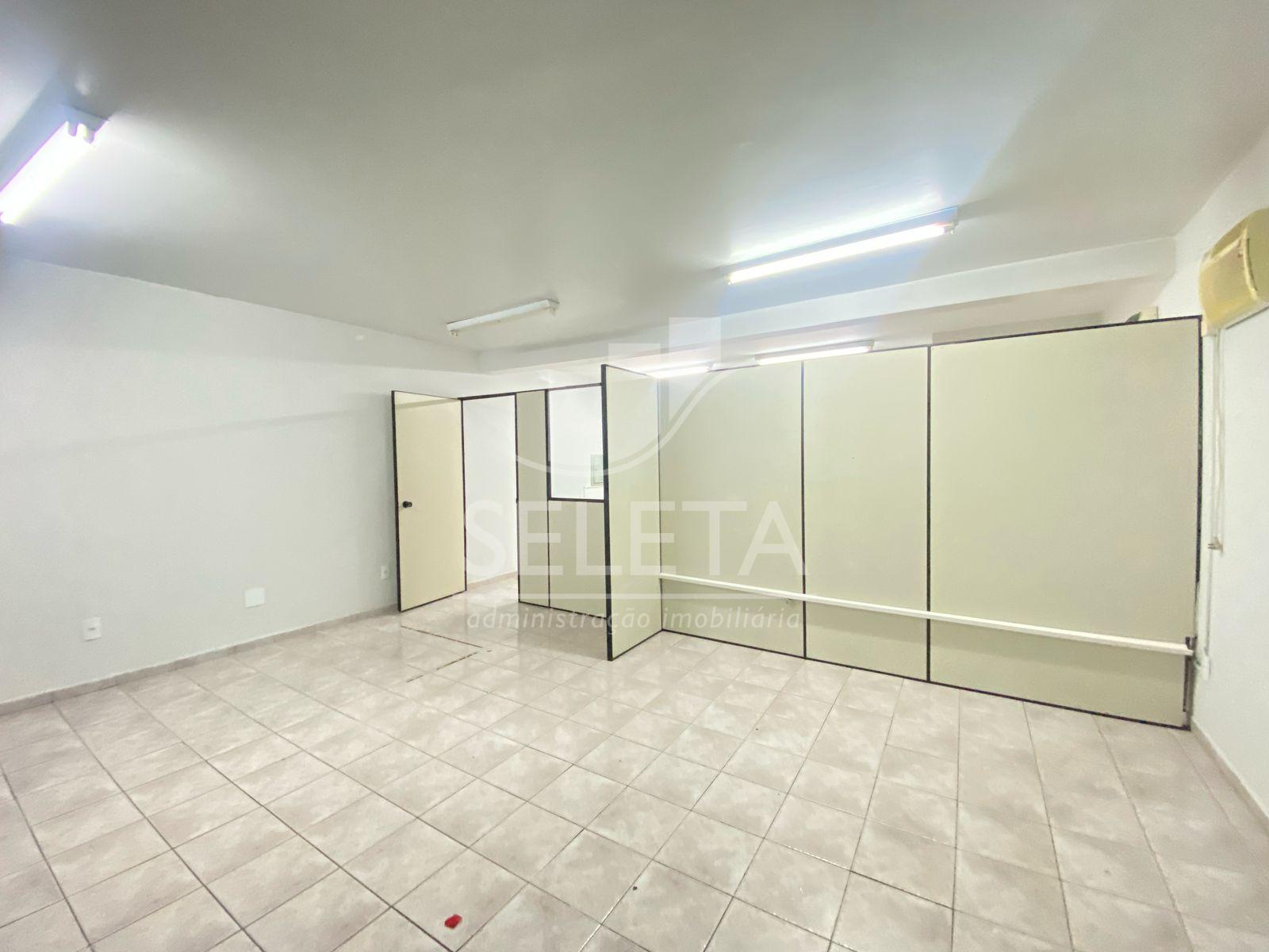 SALA COMERCIAL 55M2 EM ÓTIMA LOCALIZAÇÃO