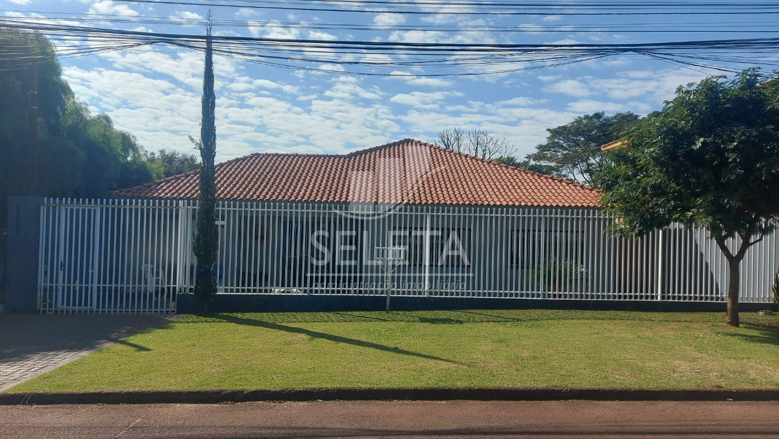 Casa com 4 dormitórios à venda, Bairro São Cristóvão, CASCAVEL...