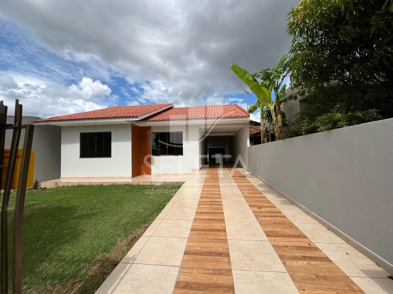 CASA SEMIMOBILIADA COM 04 QUARTOS, EM CONDOMÍNIO FECHADO PARA ...