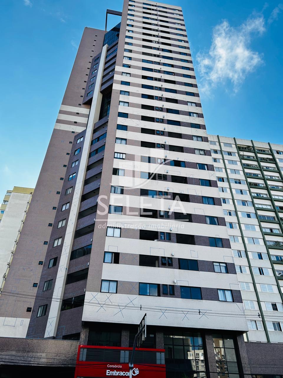 APARTAMENTO NO CENTRO COM 02 QUARTOS,  SACADA E CHURRASQUEIRA ...