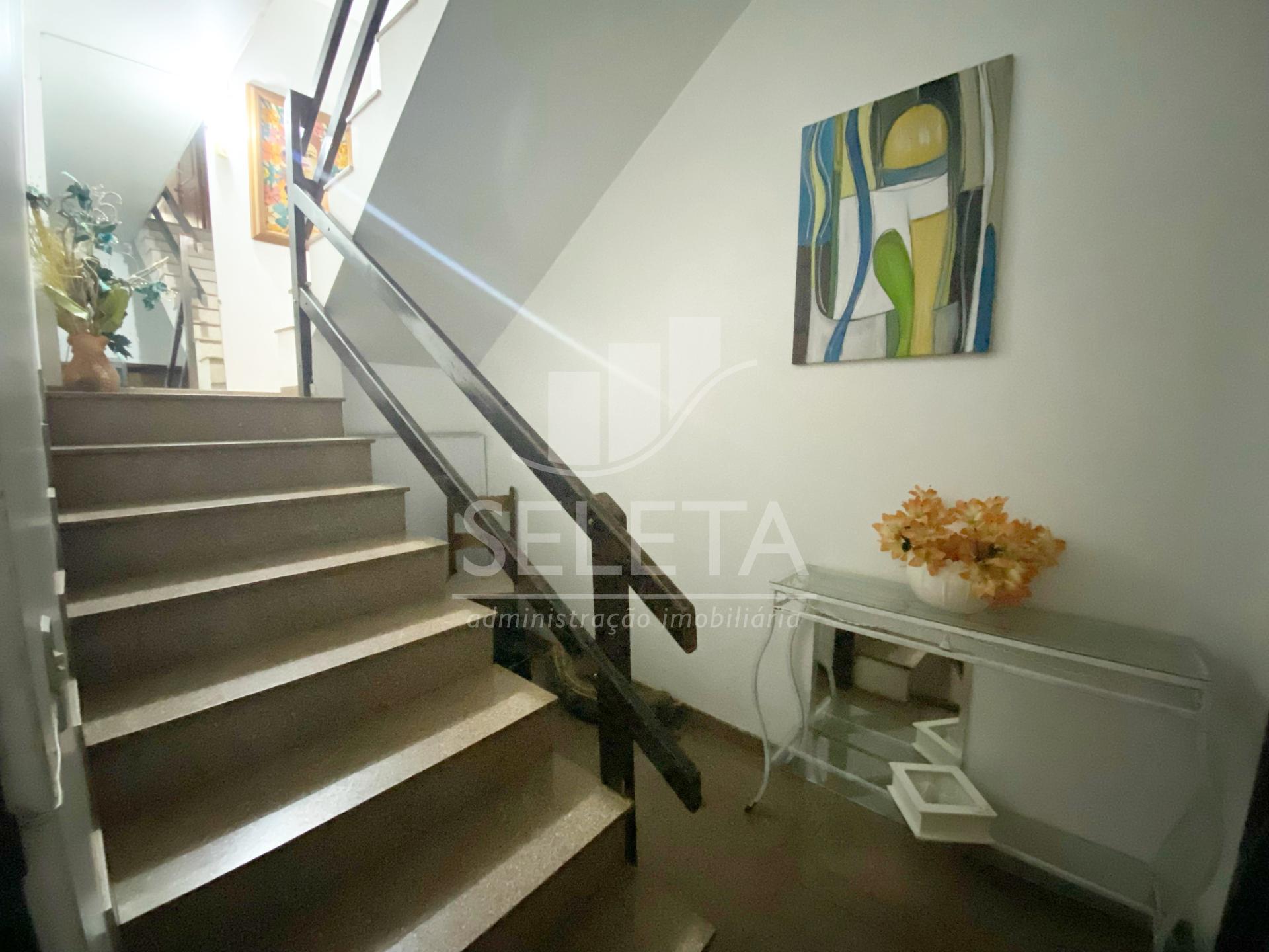 APARTAMENTO COM 3 DORMITÓRIOS E 120m , MOBILIADO, NO CENTRO DE...