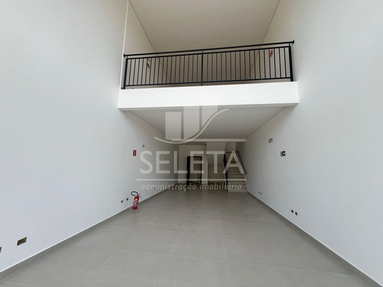 SALA COMERCIAL NOVA, COM 72m  MAIS MEZANINO DE 38m  NO CENTRO