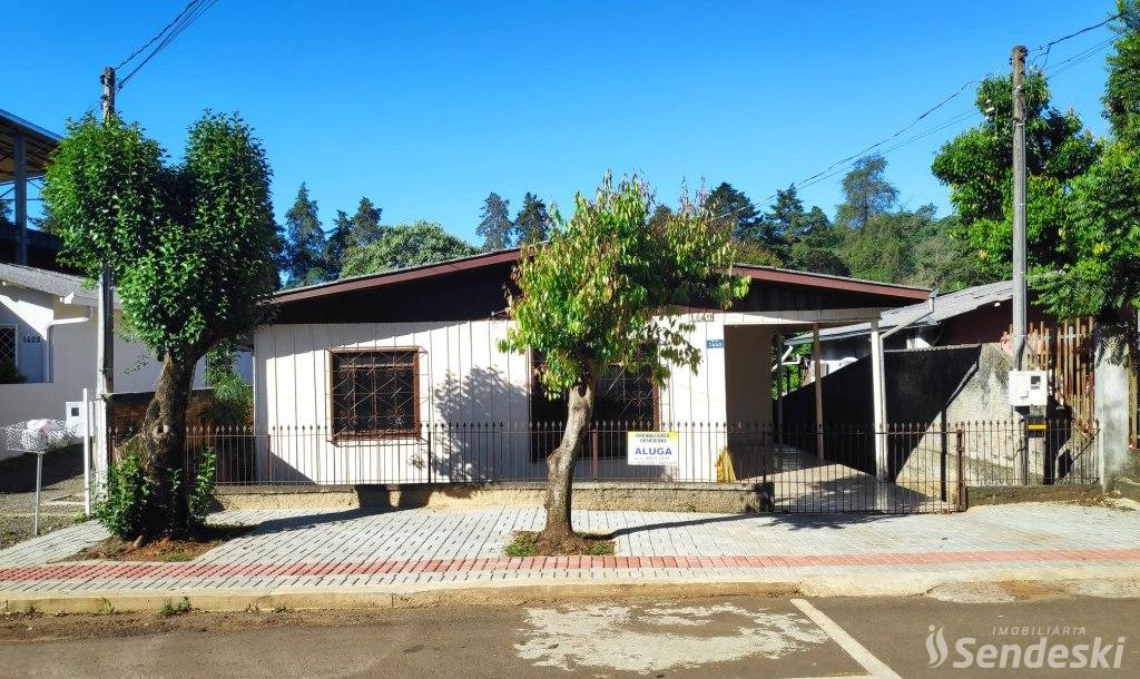 Casa com 3 dormitórios para locação, LUTHER KING, FRANCISCO BE...