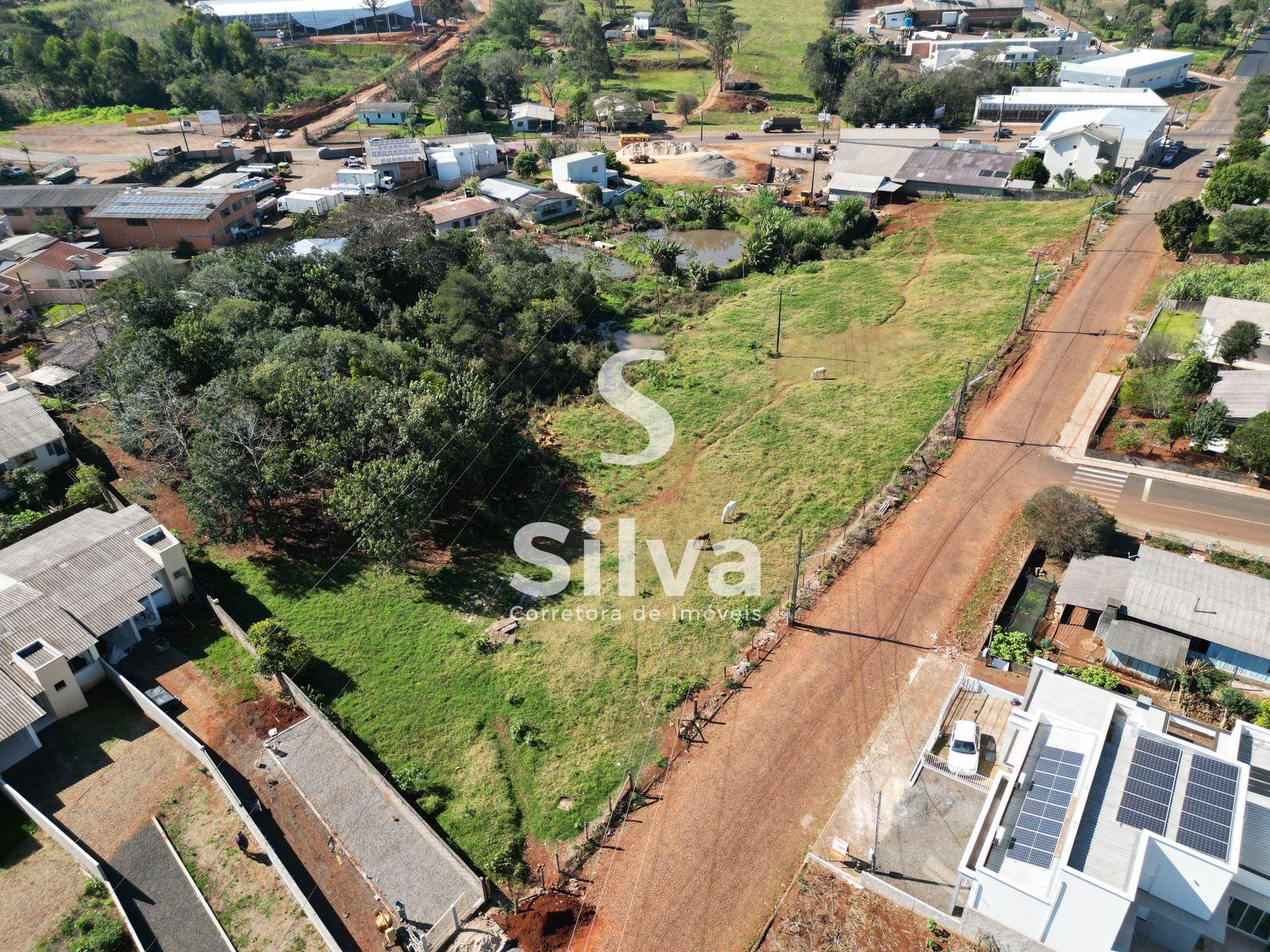 Chcara a venda, localizada no centro da cidade de Dois Vizinhos-PR.