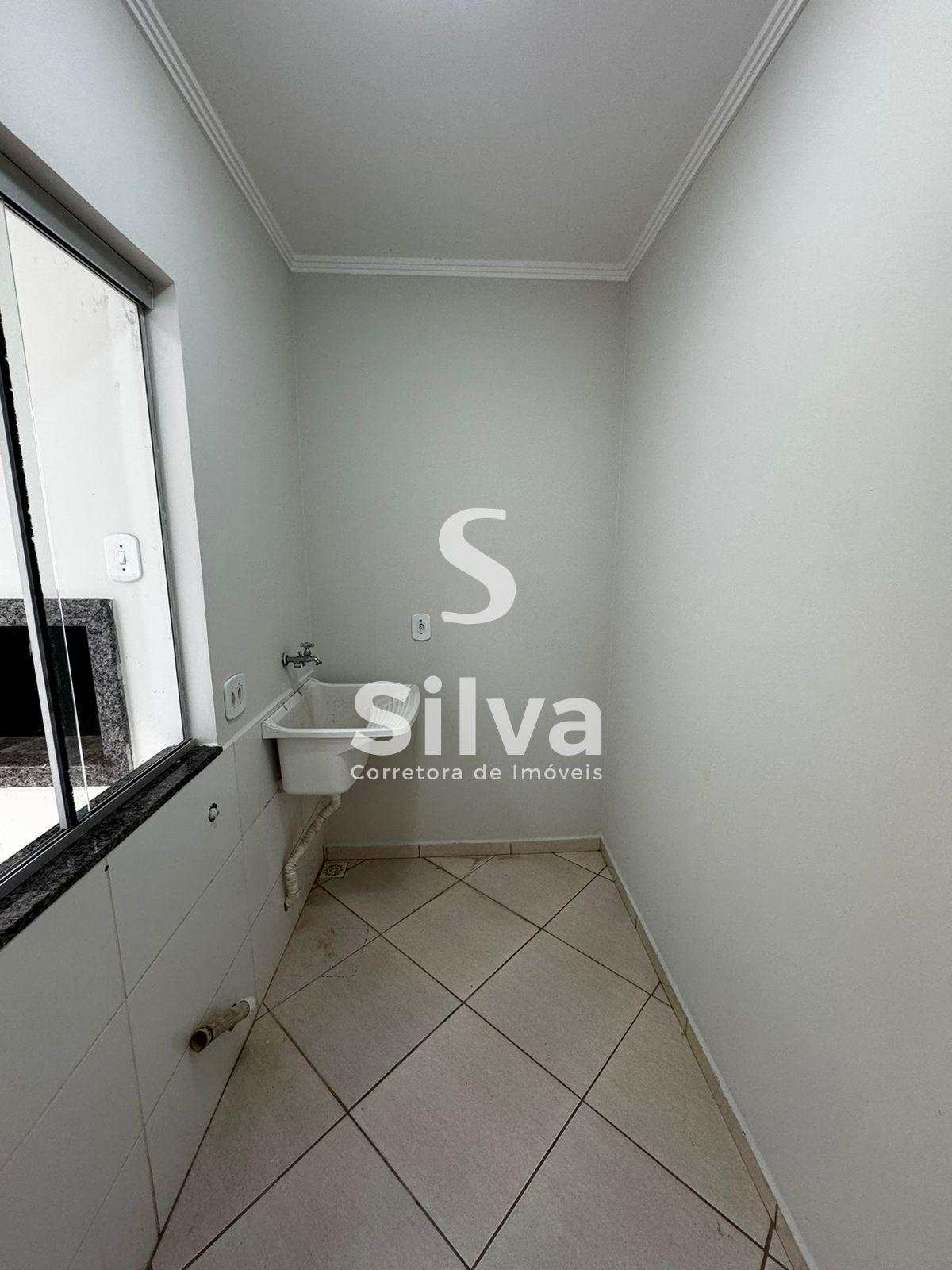 Casa para venda localizada no Bairro So Francisco de Assis, Dois Vizinhos-PR.