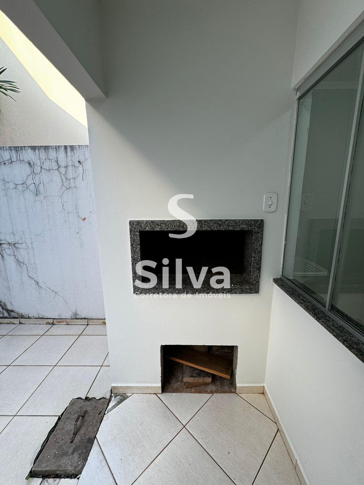Casa para venda localizada no Bairro So Francisco de Assis, Dois Vizinhos-PR.
