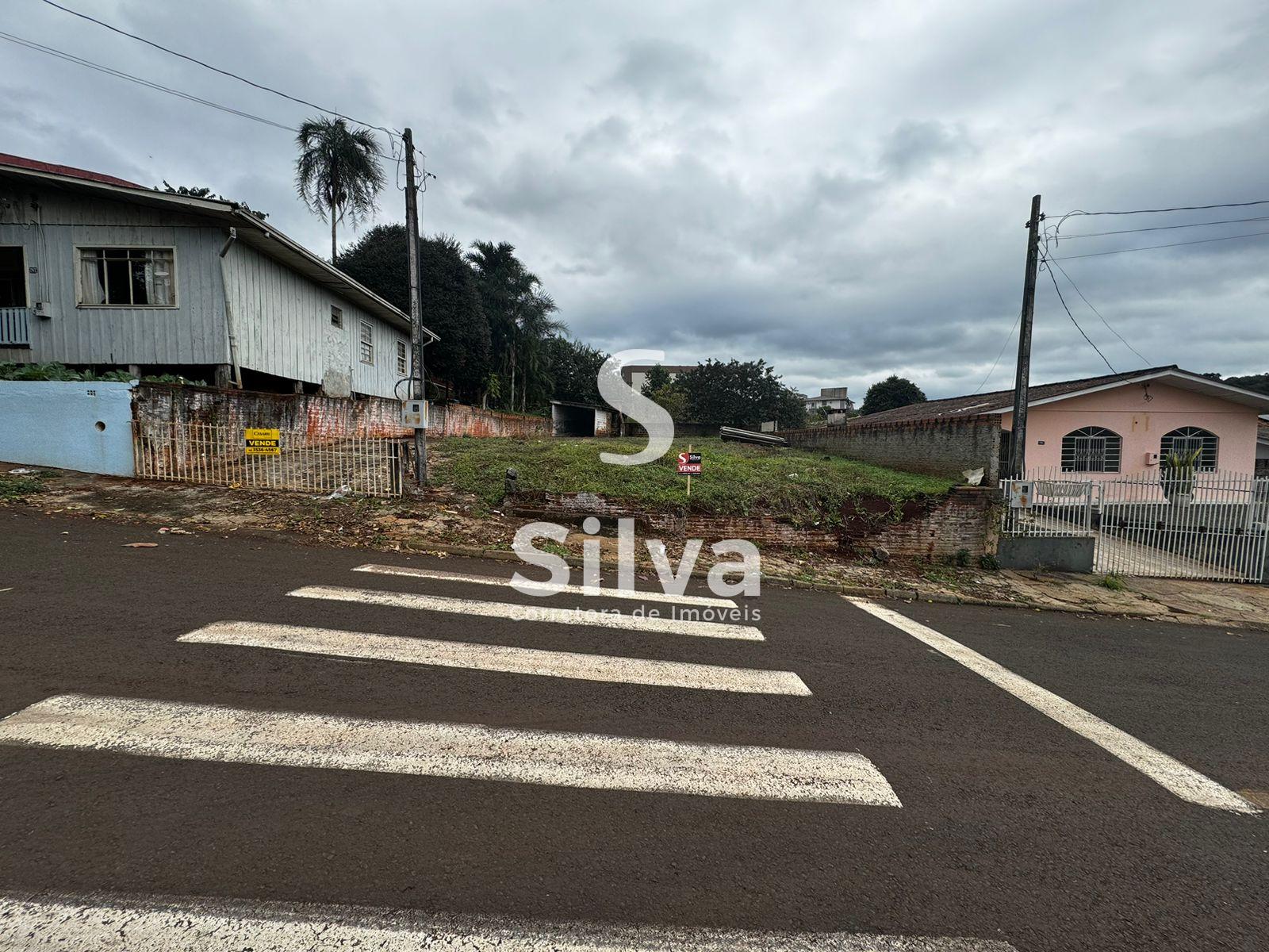 Lote a venda localizado no Centro Norte, Dois Vizinhos-PR.