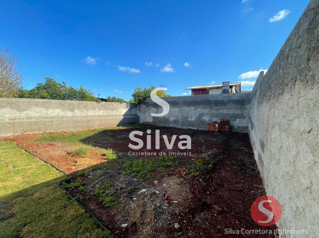 Casa a venda localizada no Bairro So Francisco Xavier, Dois Vizinhos-PR.