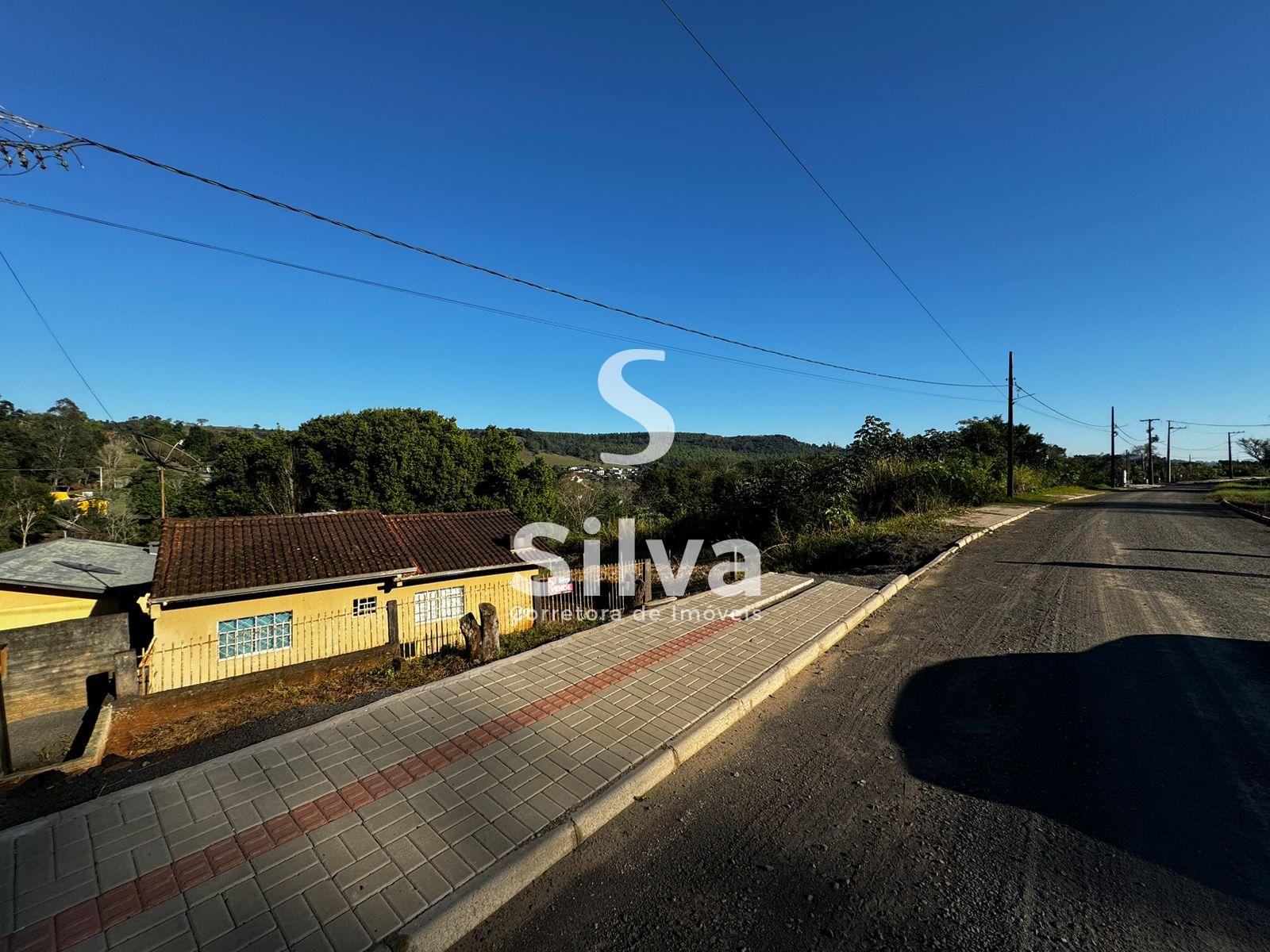 Casa a venda localizada no Alagado de Cruzeiro do Iguaçu-PR.