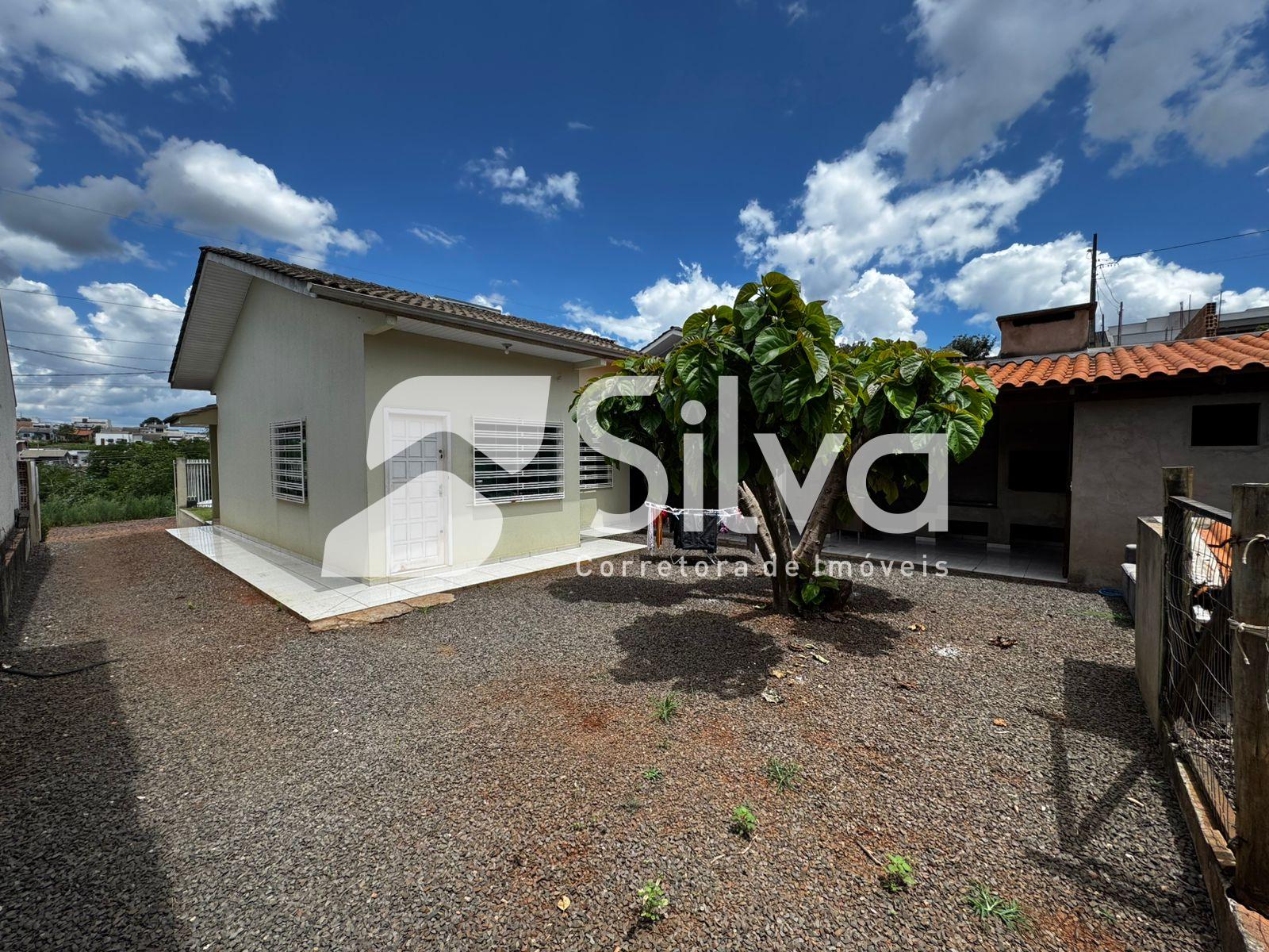 Casa a venda localizada no Loteamento Zenci, Dois Vizinhos-PR.