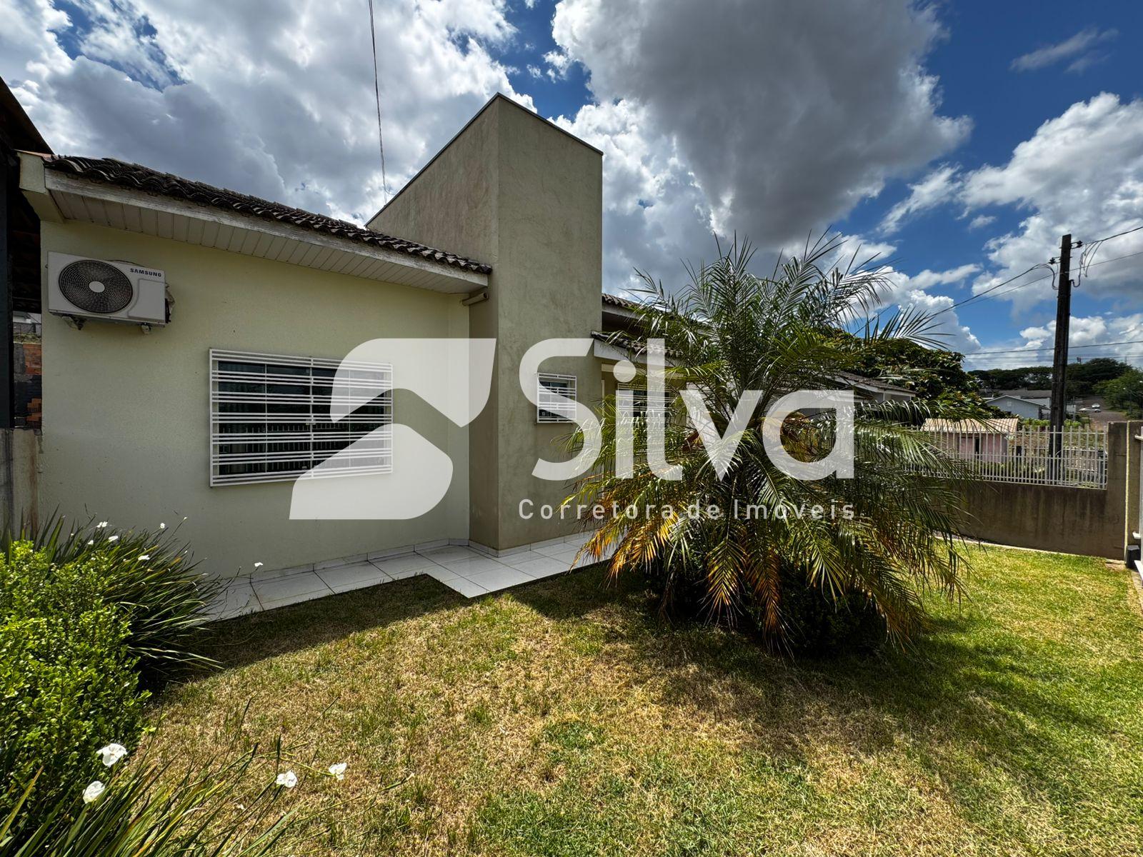 Casa a venda localizada no Loteamento Zenci, Dois Vizinhos-PR.