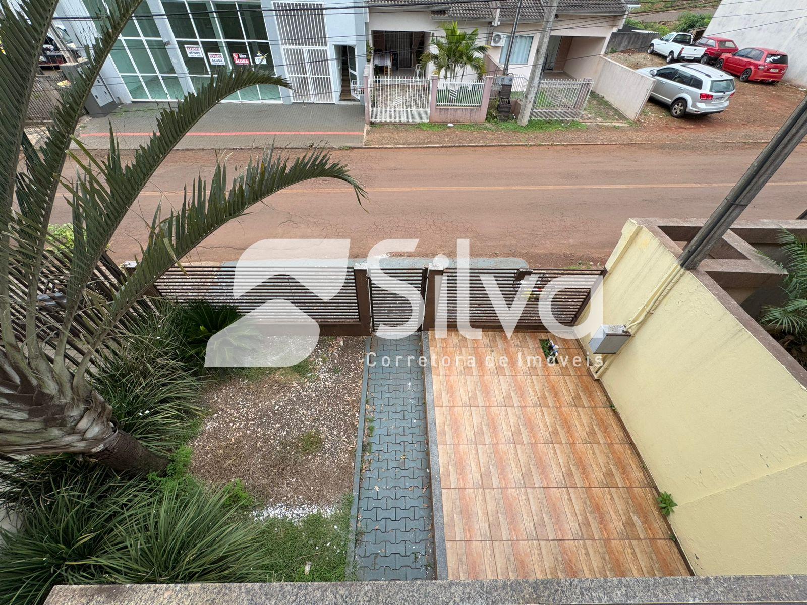 Sobrado a venda localizado no Bairro Margarida Galvan, Dois Vizinhos-PR.