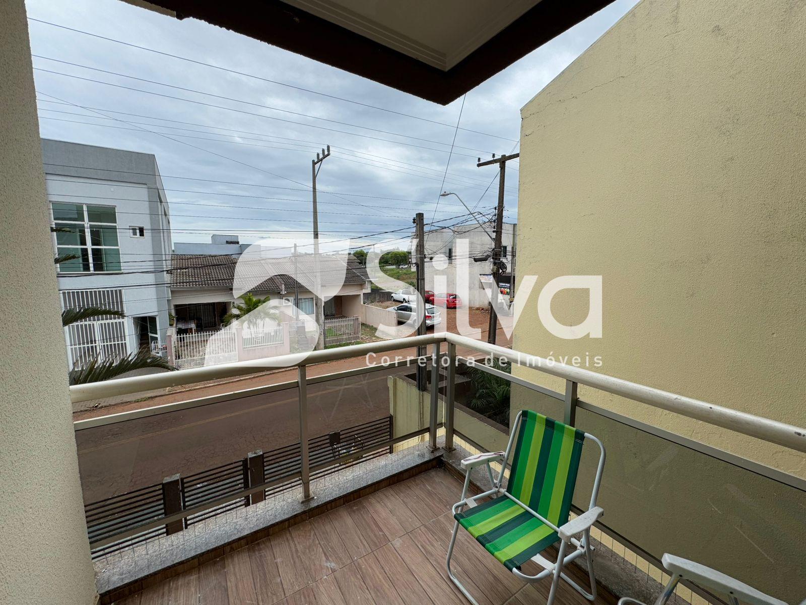 Sobrado a venda localizado no Bairro Margarida Galvan, Dois Vizinhos-PR.