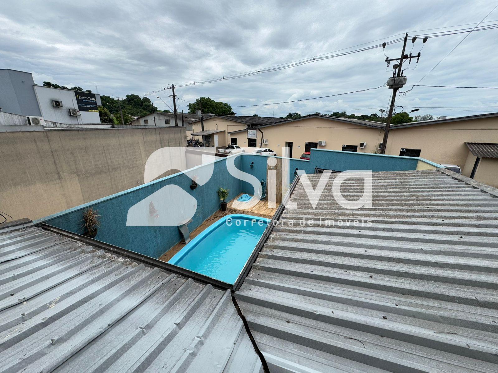 Sobrado a venda localizado no Bairro Margarida Galvan, Dois Vizinhos-PR.