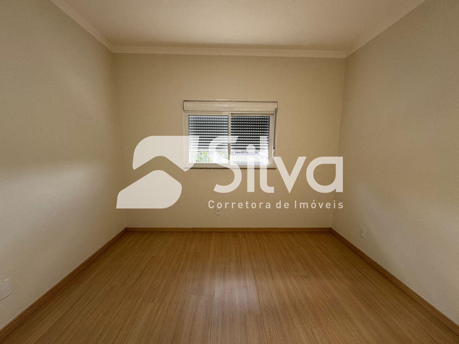 Sobrado a venda localizado no Loteamento Jardim Universitrio, Dois Vizinhos-PR.