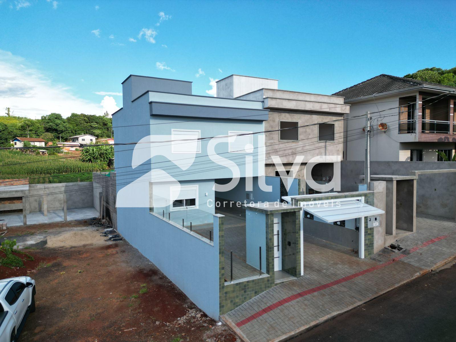 Sobrado a venda localizado no Loteamento Jardim Universitrio, Dois Vizinhos-PR.