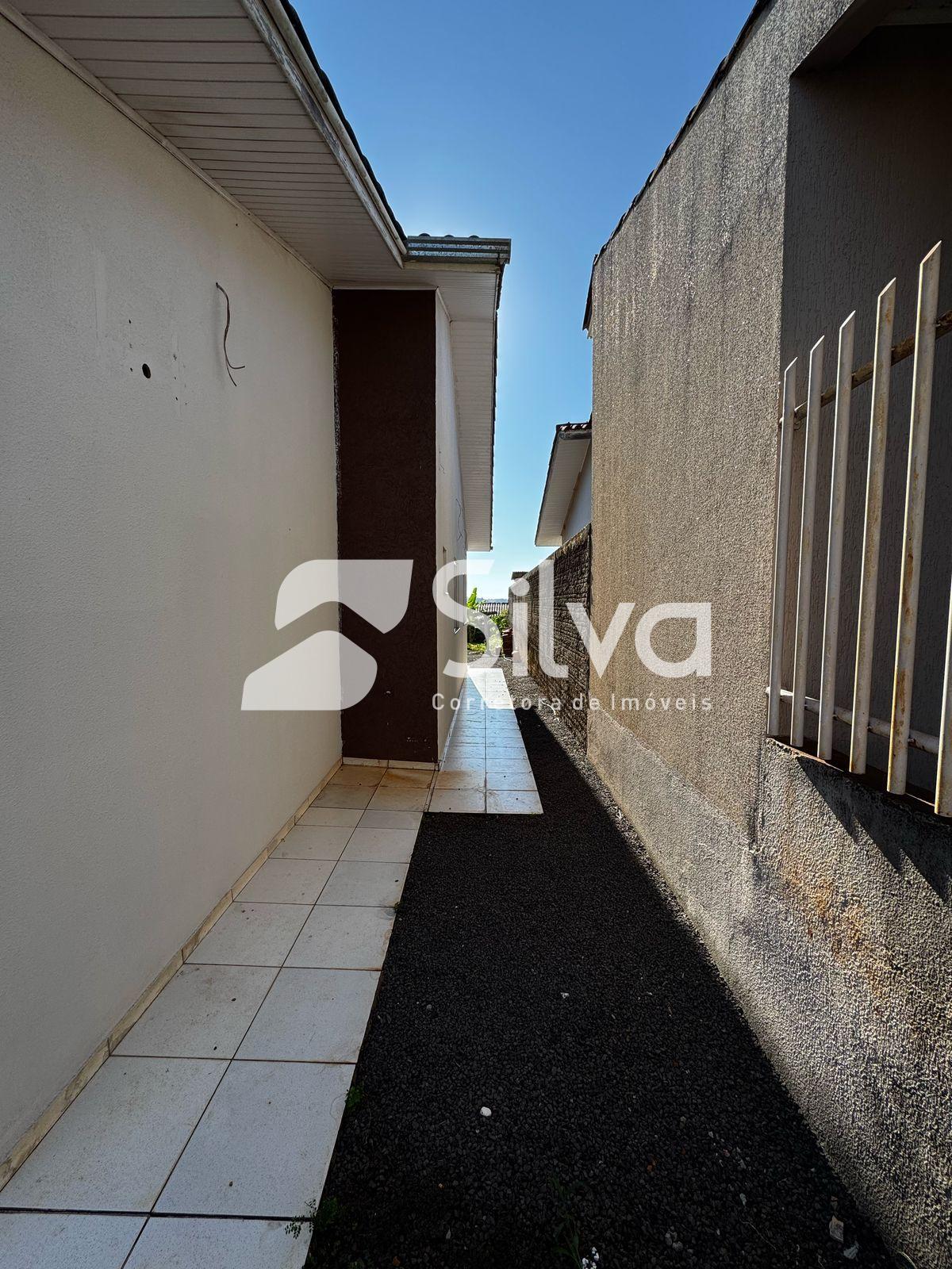 Casa a venda localizada no Loteamento Jardim Marchese, Dois Vizinhos-PR.