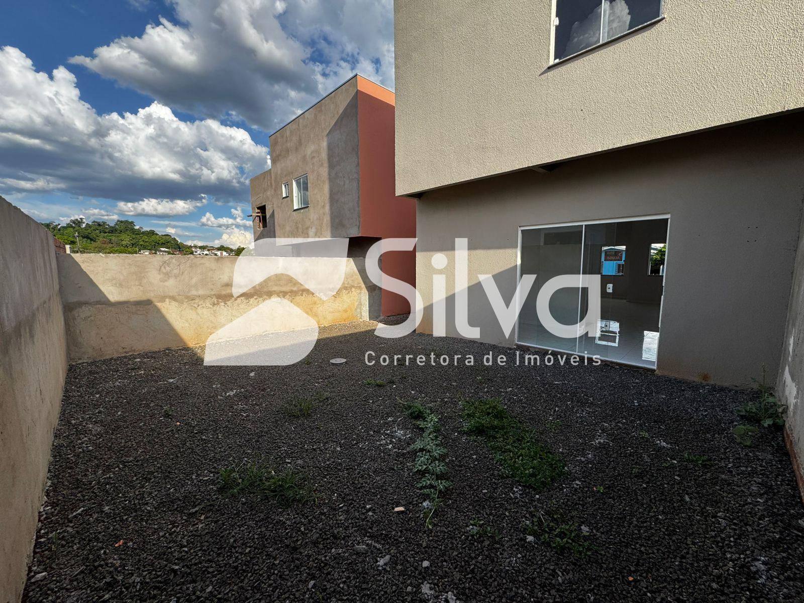Sobrado  venda, localizado no Loteamento Nossa Senhora da Salete, Dois Vizinhos-PR.
