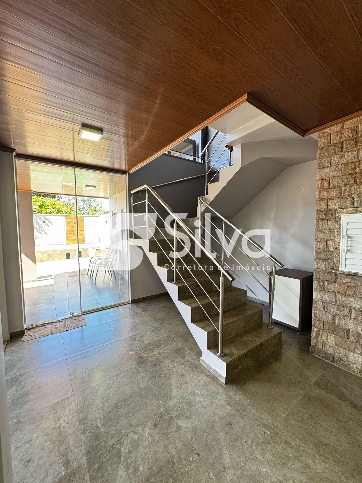 Casa a venda localizada no Bairro So Francisco da Assis, Dois Vizinhos-PR.