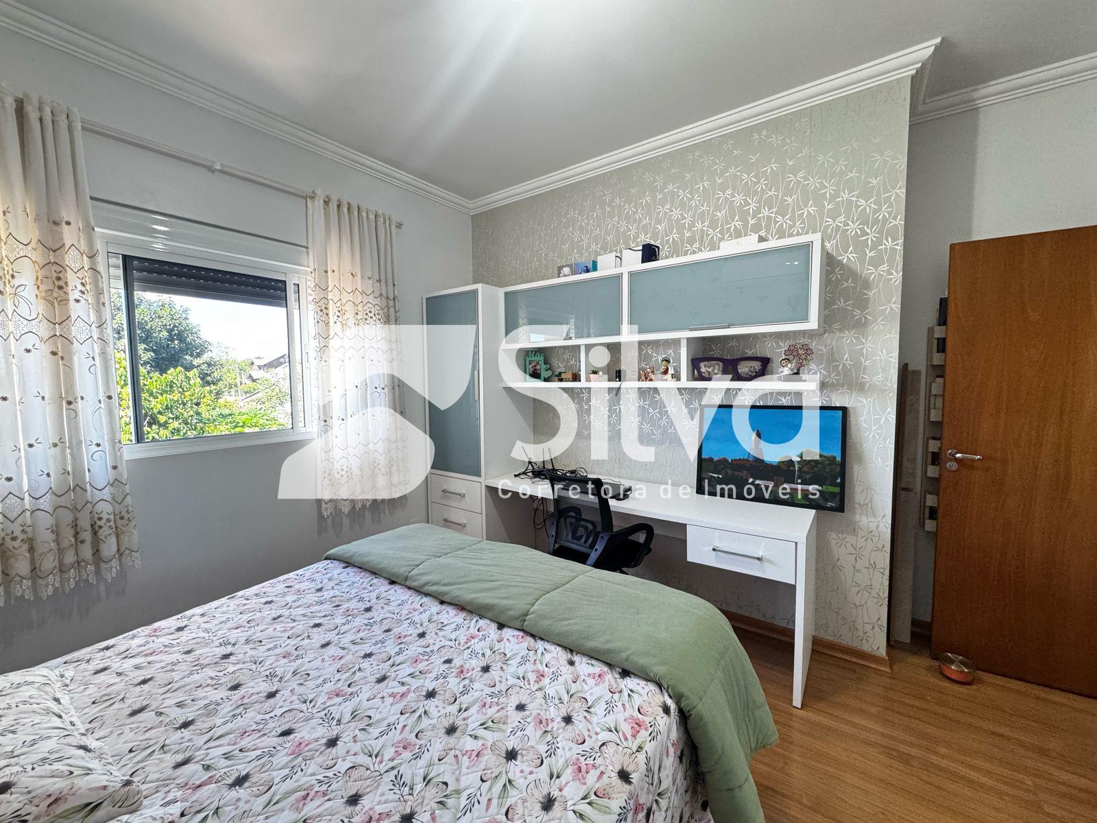 Casa a venda localizada no Bairro So Francisco da Assis, Dois Vizinhos-PR.