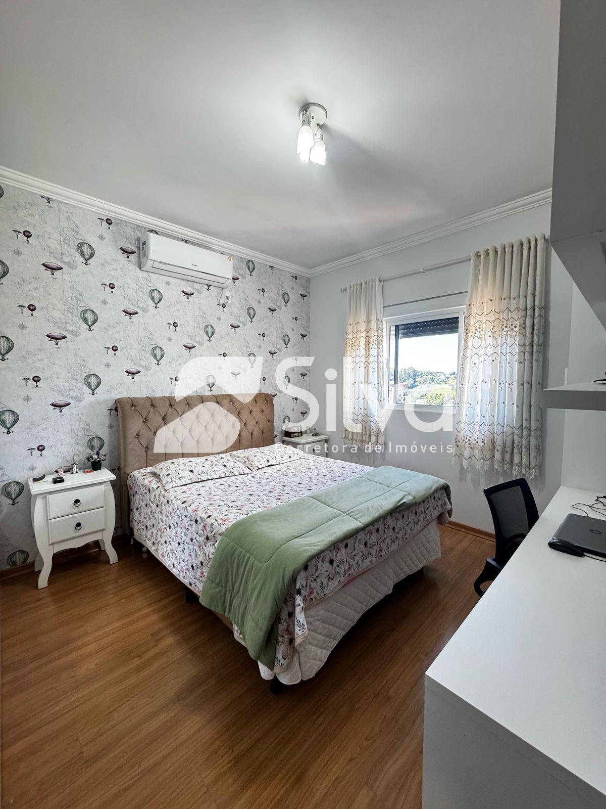 Casa a venda localizada no Bairro So Francisco da Assis, Dois Vizinhos-PR.