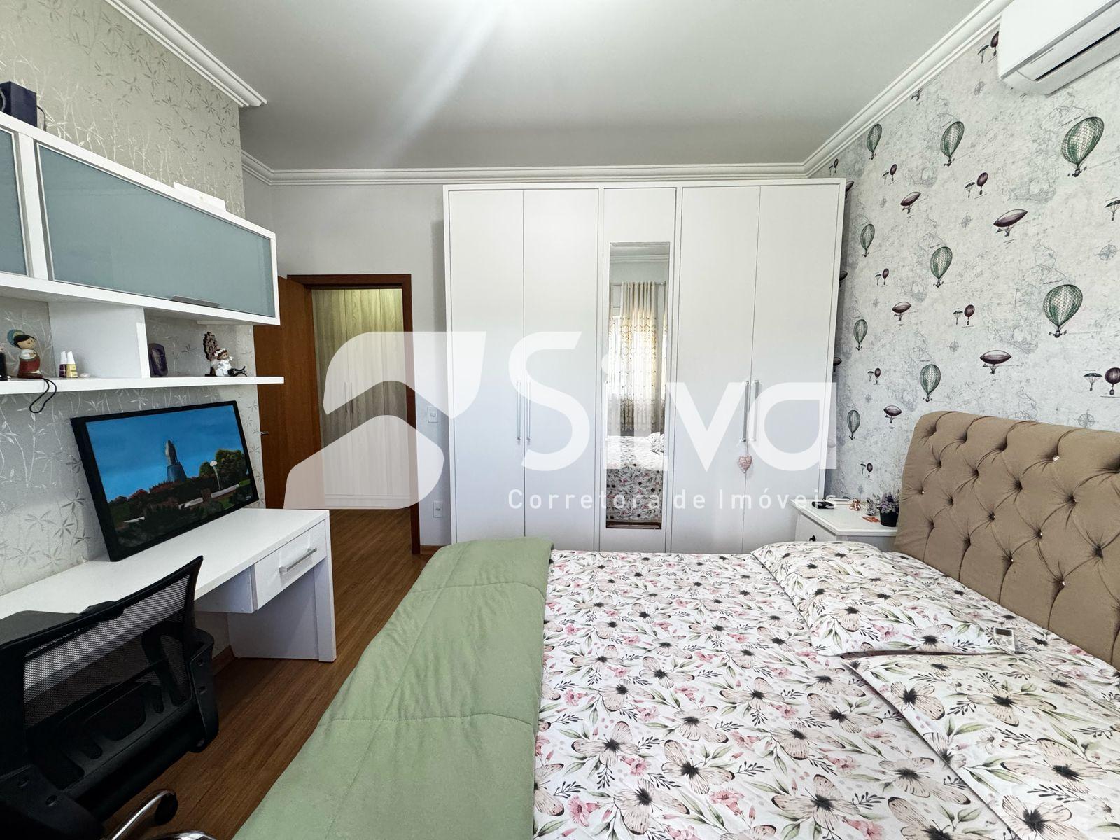 Casa a venda localizada no Bairro So Francisco da Assis, Dois Vizinhos-PR.